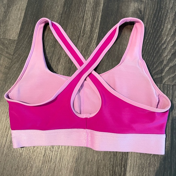 3/$20 | Under Armour Sports Bra - Picture 3 of 3